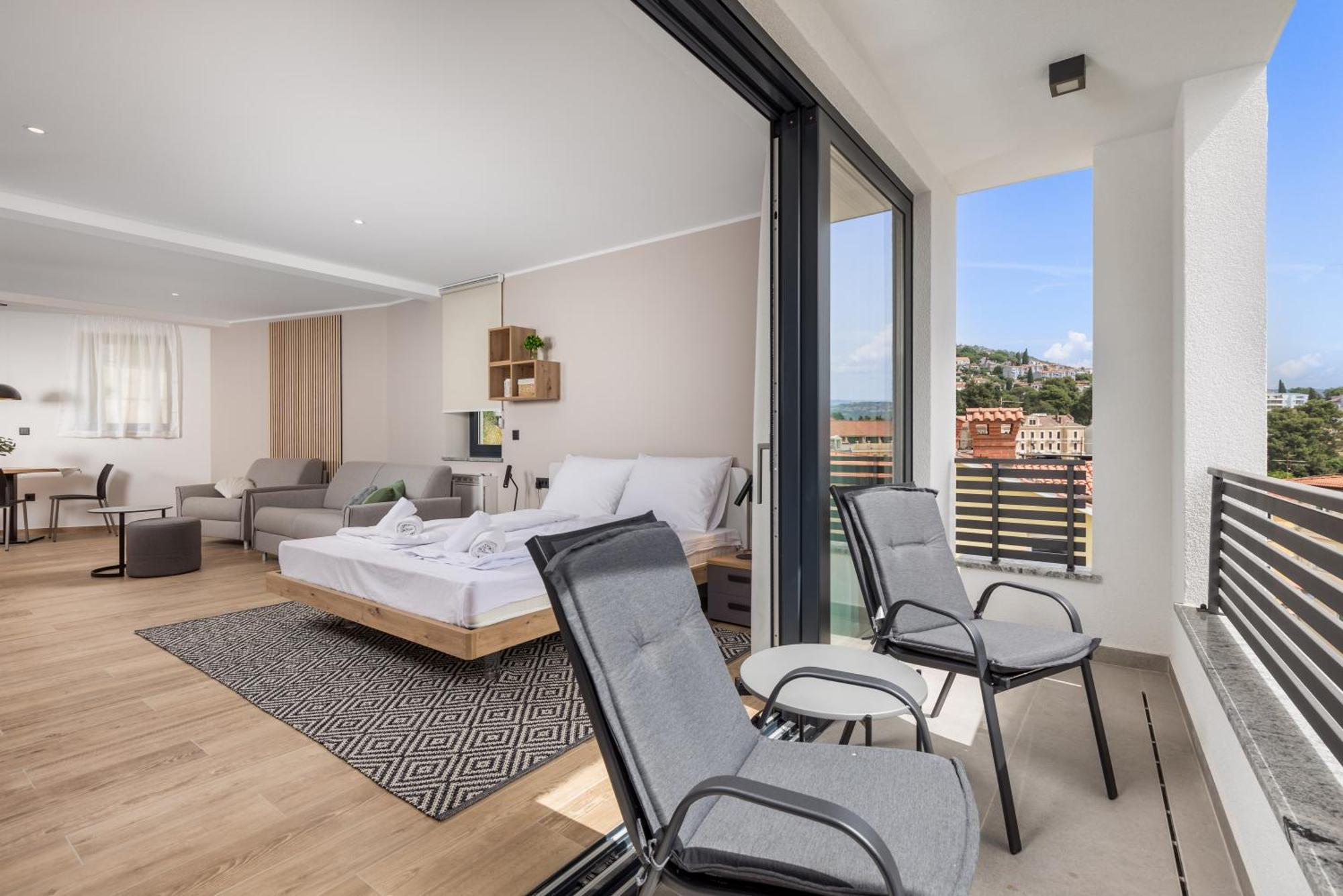 אופטיה Belinda Apartments With Balcony & Private Parking מראה חיצוני תמונה