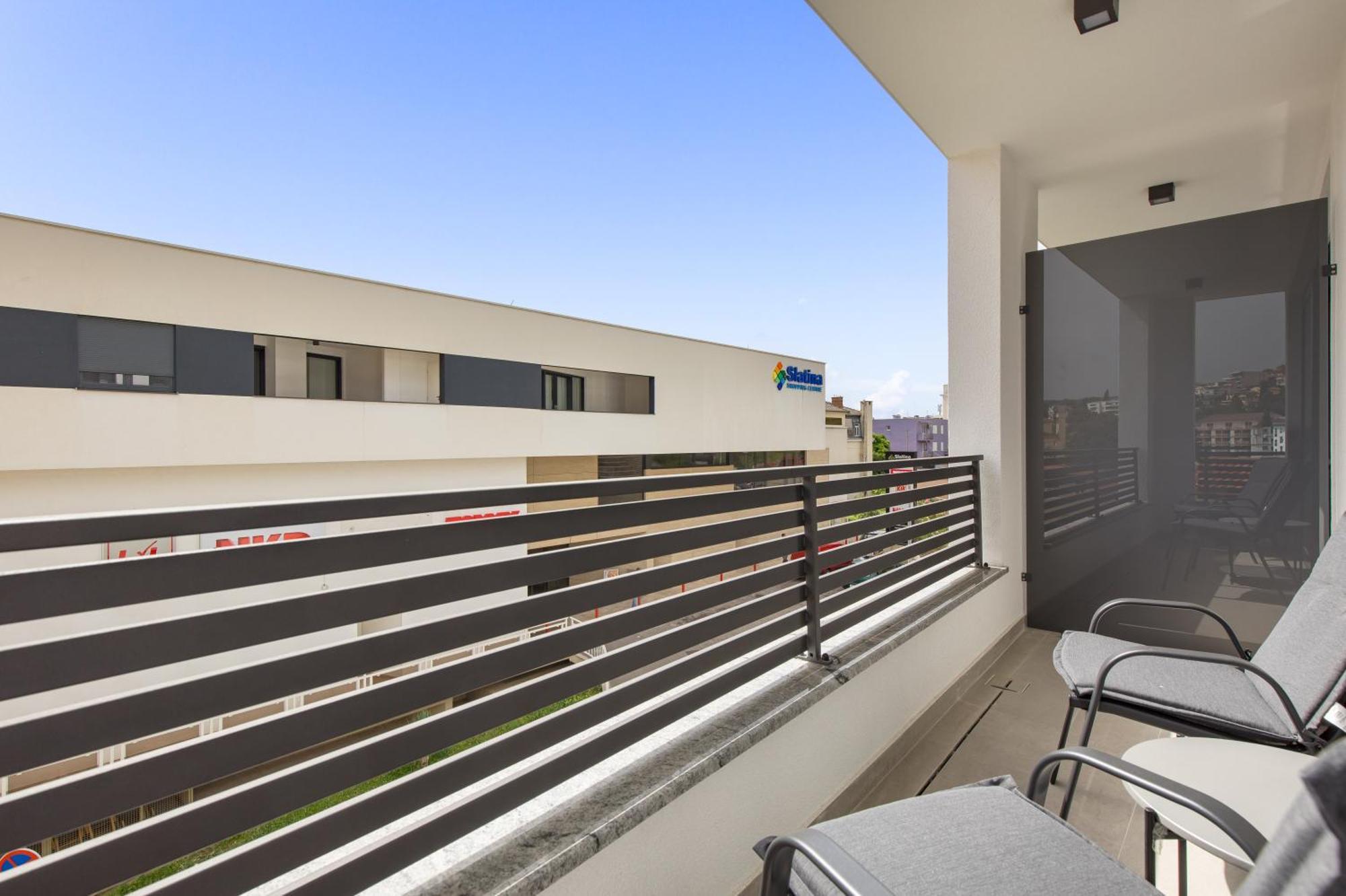 אופטיה Belinda Apartments With Balcony & Private Parking מראה חיצוני תמונה