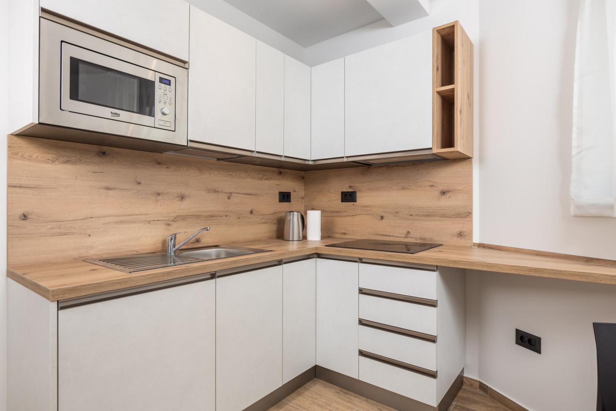 אופטיה Belinda Apartments With Balcony & Private Parking מראה חיצוני תמונה