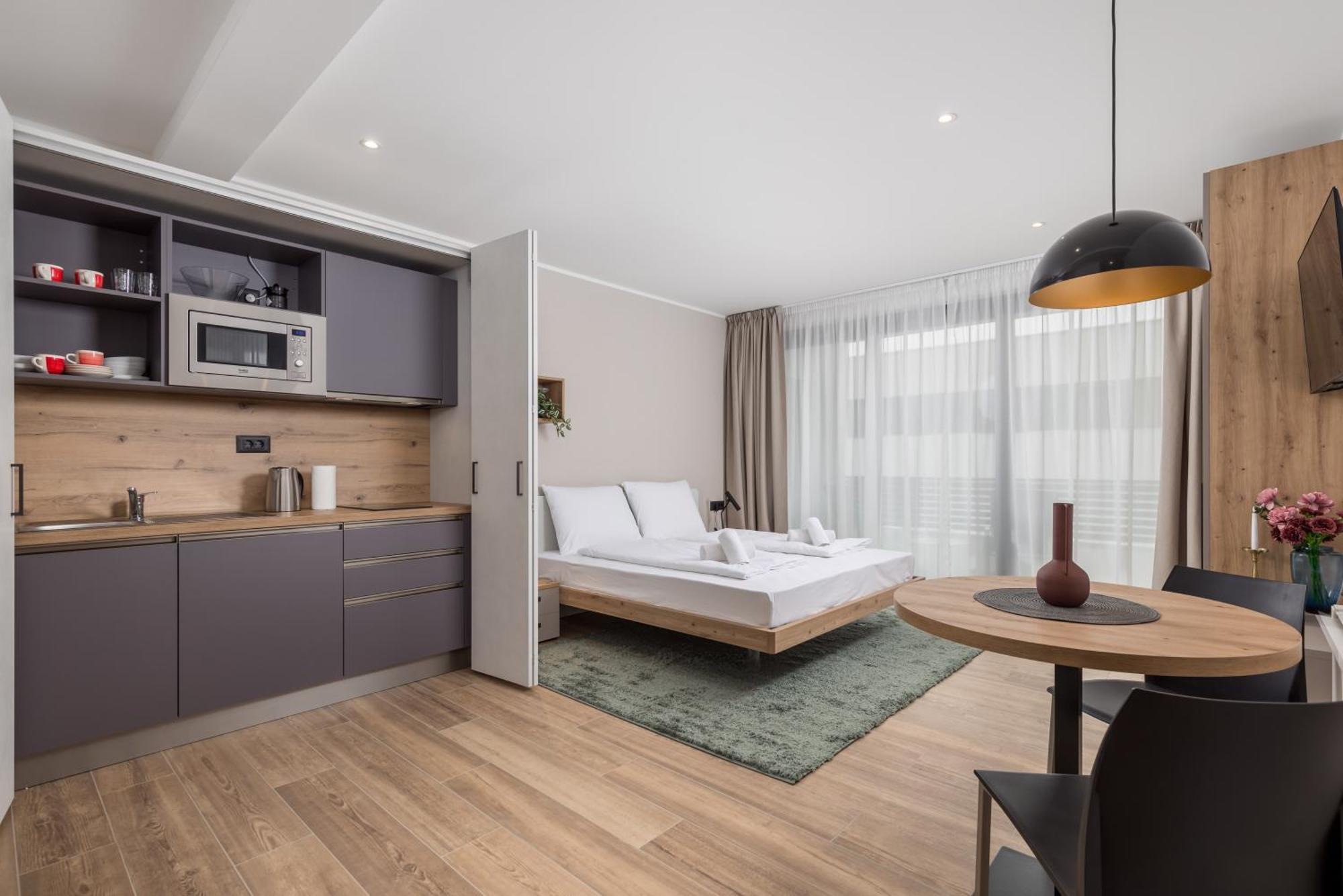 אופטיה Belinda Apartments With Balcony & Private Parking מראה חיצוני תמונה