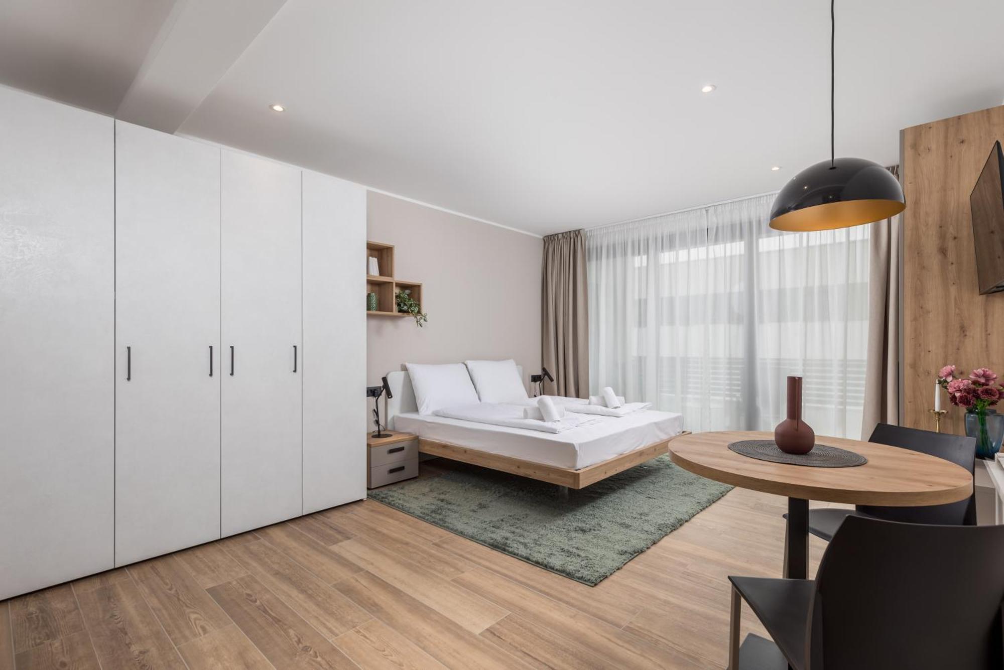 אופטיה Belinda Apartments With Balcony & Private Parking מראה חיצוני תמונה