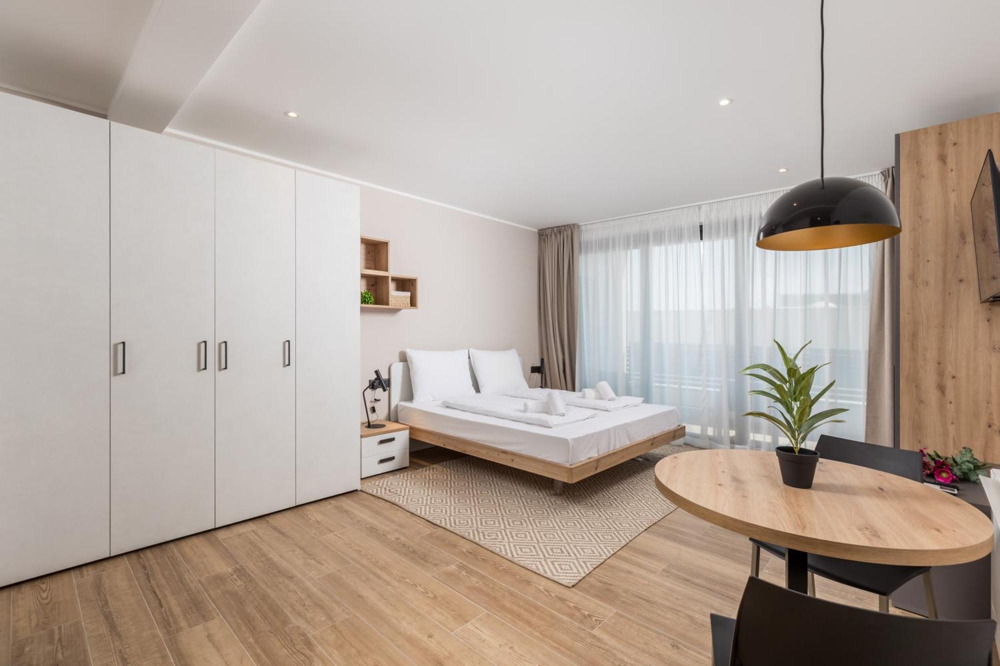 אופטיה Belinda Apartments With Balcony & Private Parking מראה חיצוני תמונה