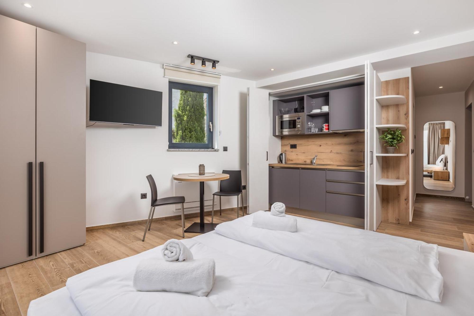 אופטיה Belinda Apartments With Balcony & Private Parking מראה חיצוני תמונה